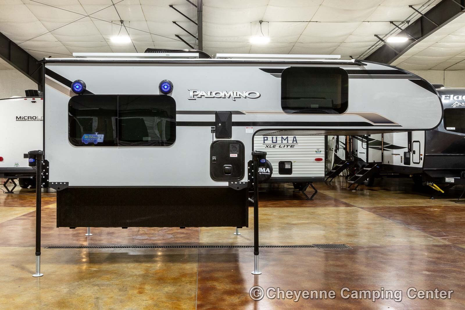 New 2024 Palomino Backpack Hs750 Pickup Truck Camper With Toilet And