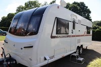 Bailey UNICORN PAMPLONA 4 Berth Fixed Island Bed Twin Axle Caravan + Full Isabel