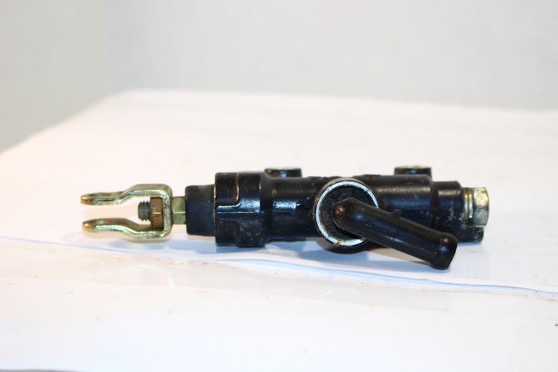 1985-1987 KAWASAKI NINJA ZX600RX ZX600 REAR BRAKE MASTER