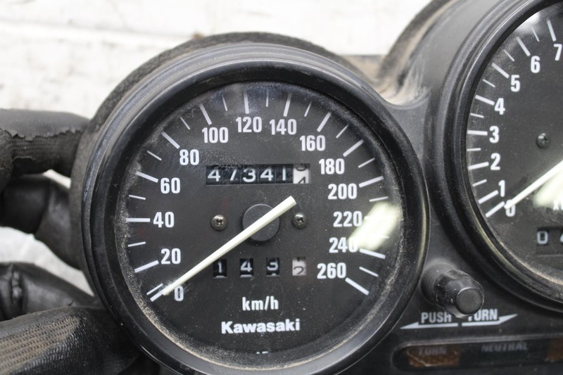 たっきー　❺20 ⑥10 00-01 KAWASAKI ZZR600 SPEEDO TACH GAUGES SPEEDOMETER