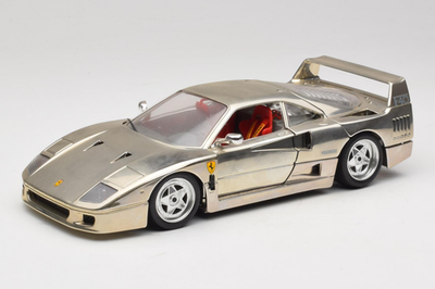Ferrari F40 Chrome Silver Bburago 1:18 | 3401