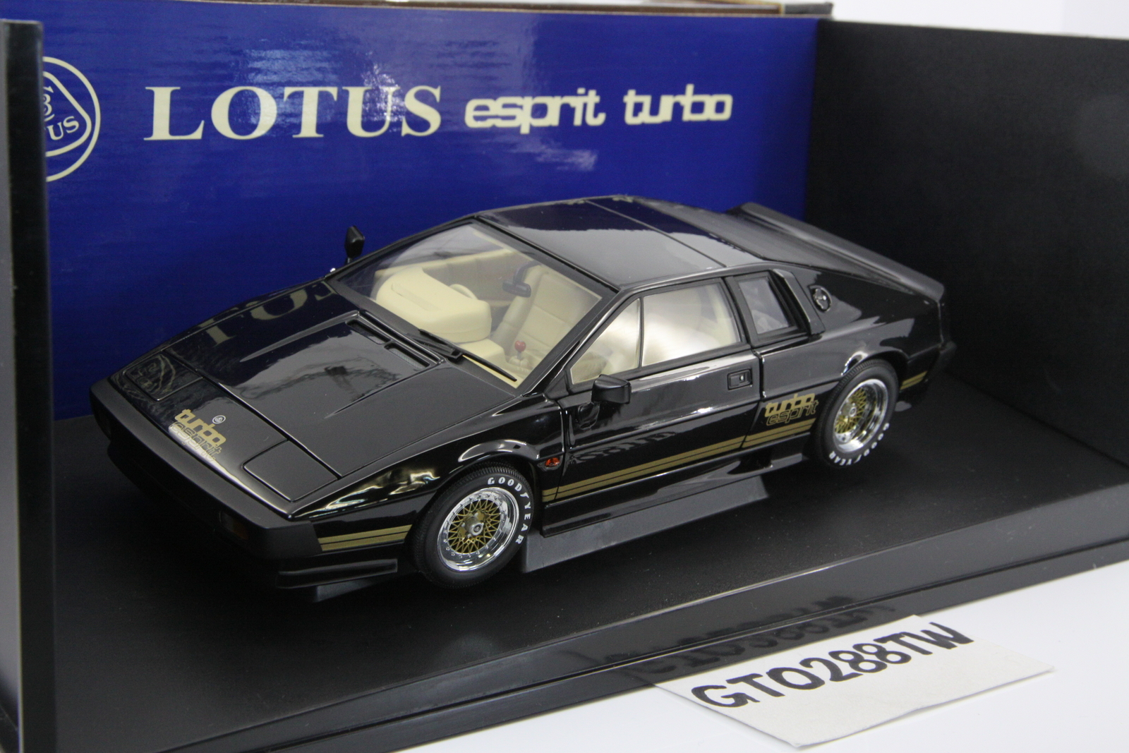 AUTOart 1:18 Lotus Esprit Turbo(S2) Black(70061) *Later Version w