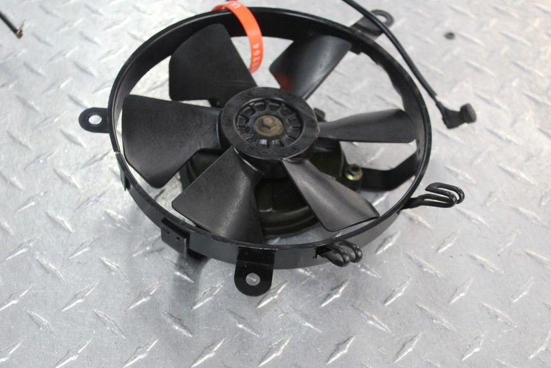 2018 HARLEYDAVIDSON STREET GLIDE SPECIAL FLHXS ENGINE RADIATOR COOLING FAN eBay