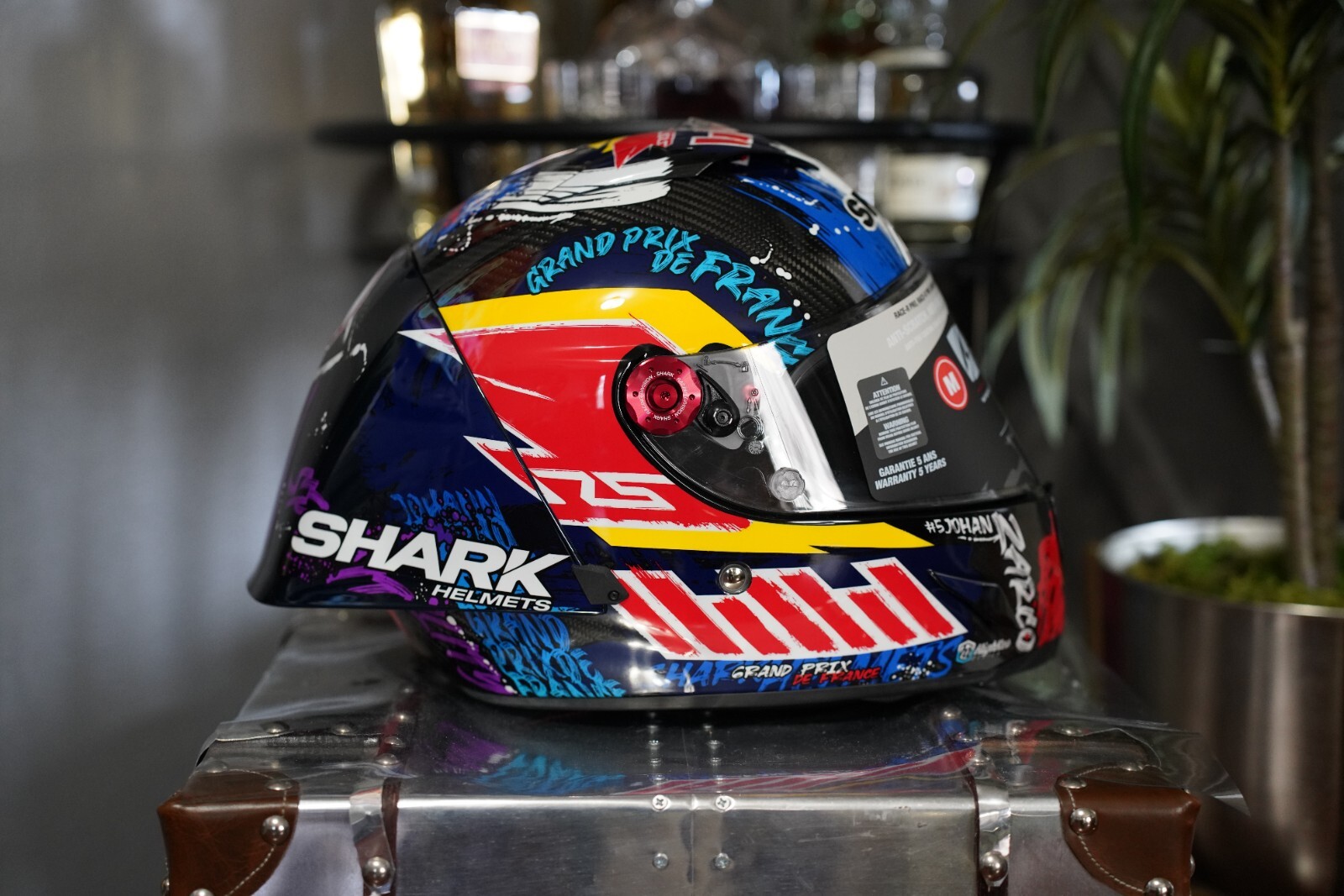 SHARK RACE-R PRO GP REPLICA ZARCO CHAKRA HELMET - CARBON SHARK RACE-R PRO GP REPLICA ZARCO CHAKRA HELMET - CARBON