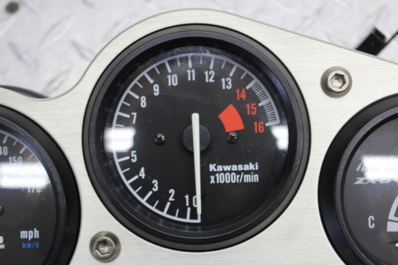 13-18 KAWASAKI NINJA ZX6R SPEEDO TACH GAUGES DISPLAY CLUSTER
