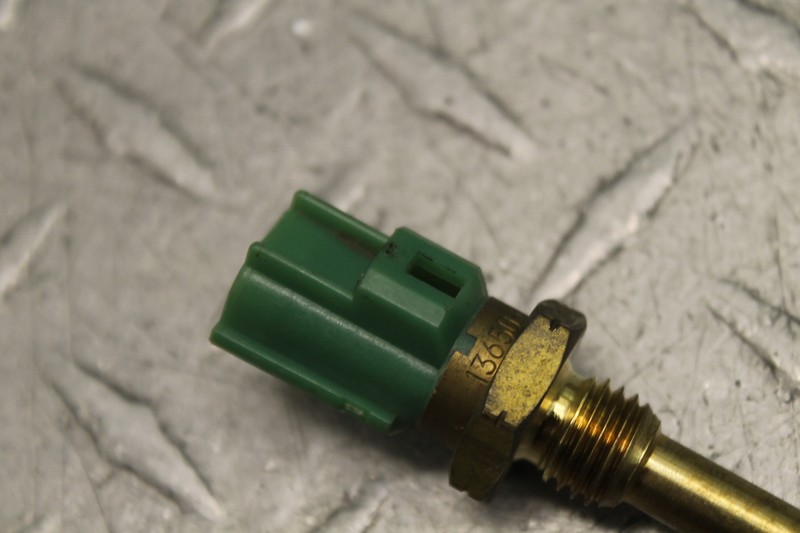 2002 SUZUKI HAYABUSA GSX1300R COOLANT TEMPERATURE SENSOR RADIATOR