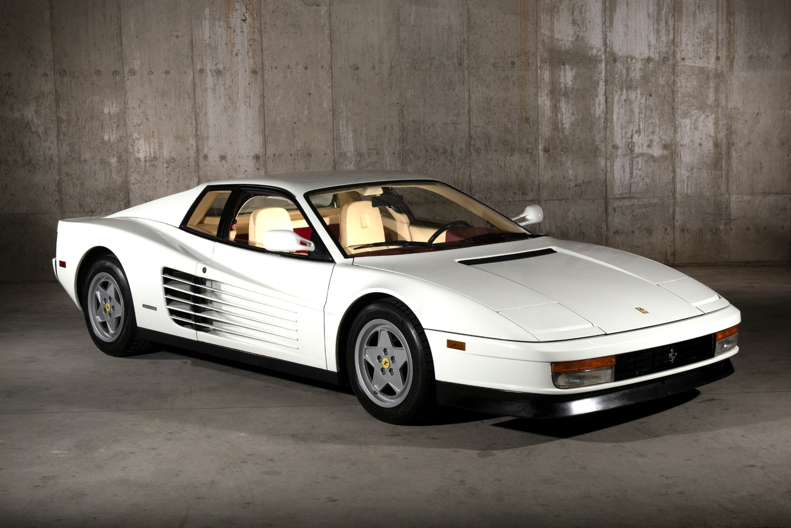 1990 Ferrari Testarossa 21960 Miles White Manual Used Ferrari