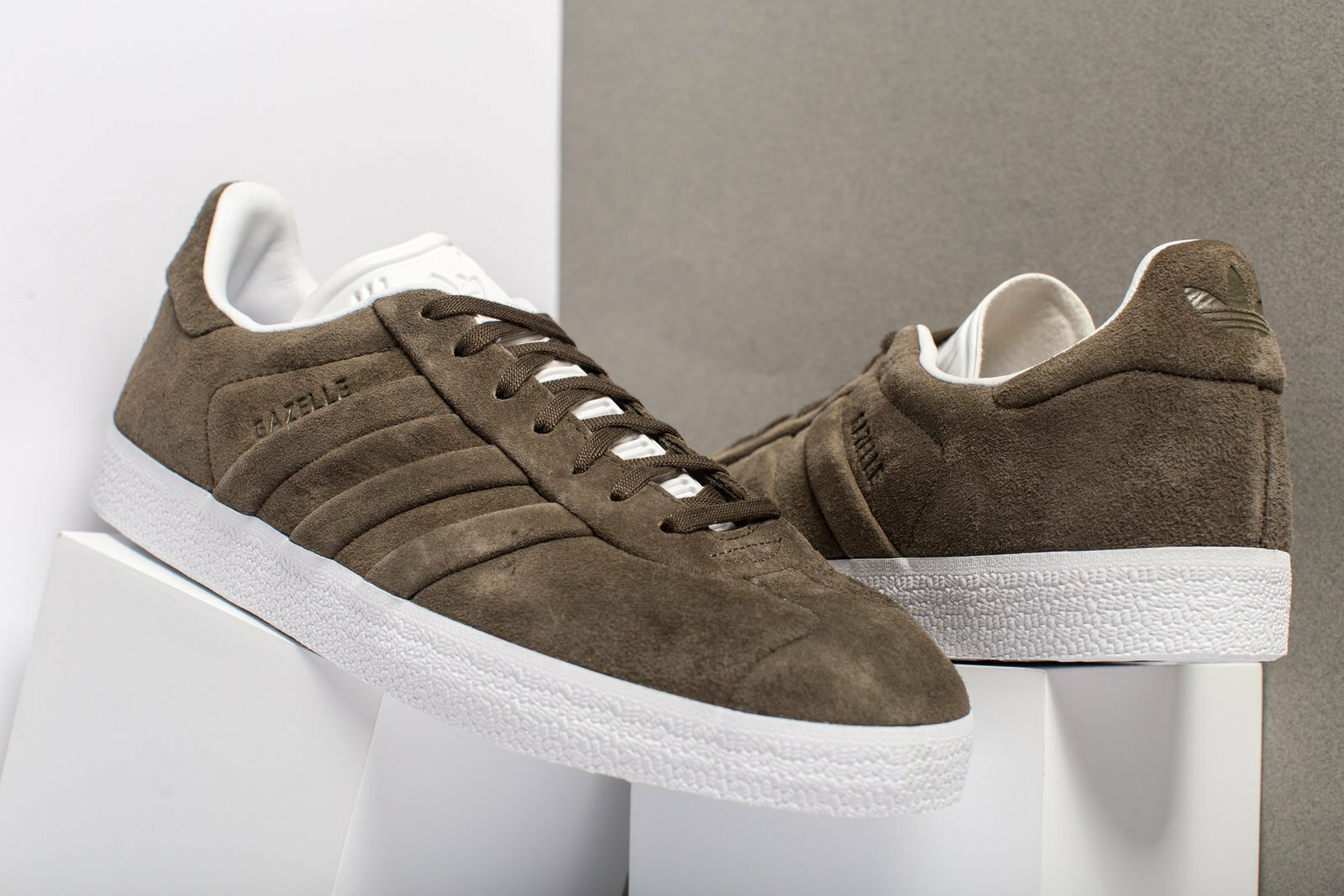 gazelle stitch and turn beige