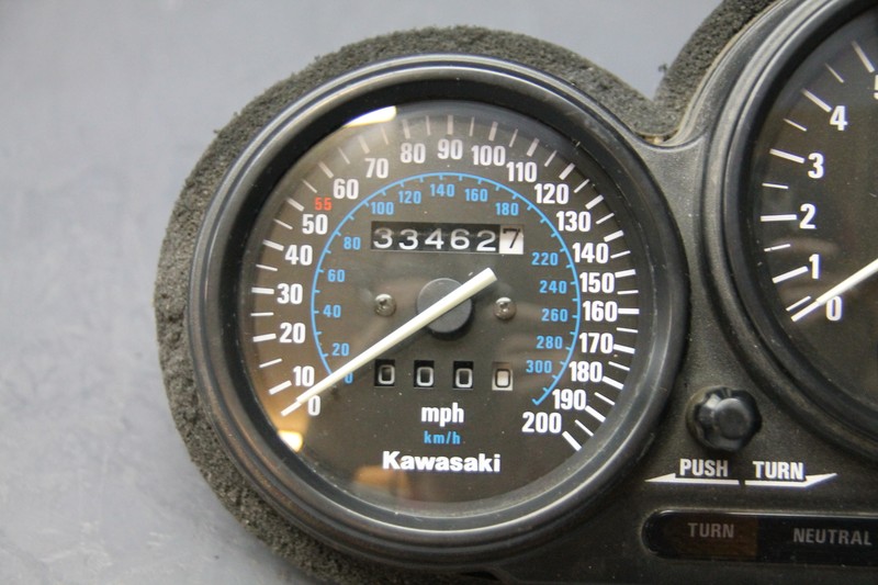 キンミヤ 1990 Kawasaki Ninja Zx11 Speedo Tach Gauges Display 25001
