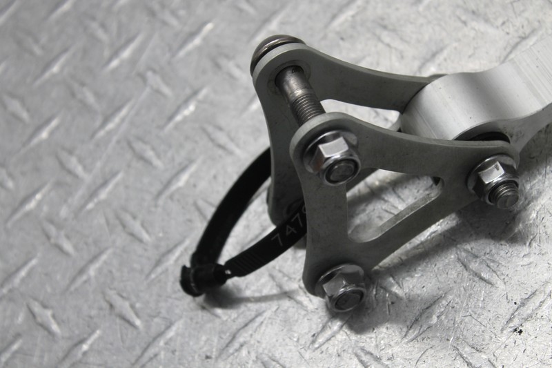 2009 TRIUMPH DAYTONA 675 REAR DOGBONE SHOCK LINKAGE LINK