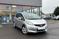 2014 Honda Jazz Es + I-Vtec Cvt Hatchback Petrol Automatic