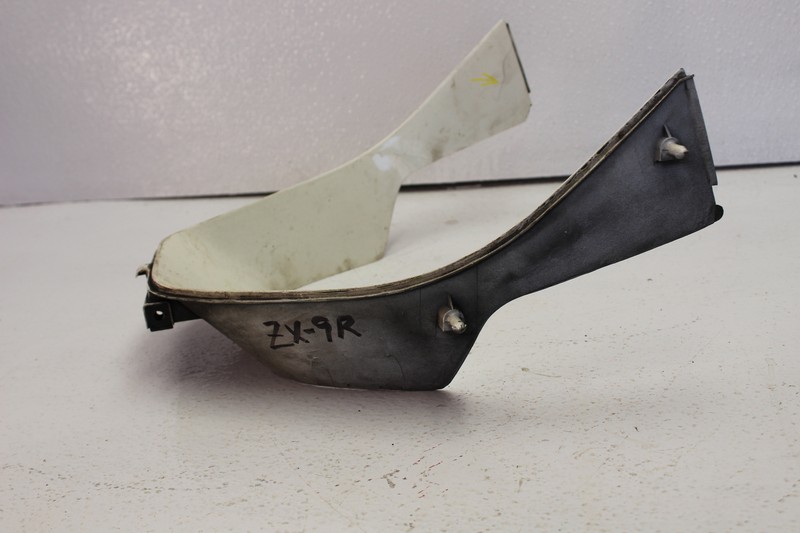 1996 KAWASAKI NINJA ZX9R ZX900B FRONT LOWER FAIRING COWL