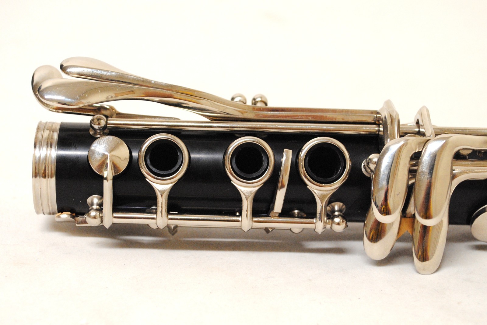 Hisonic Signature Series 2610 Bb Orchestra Clarinet With Case