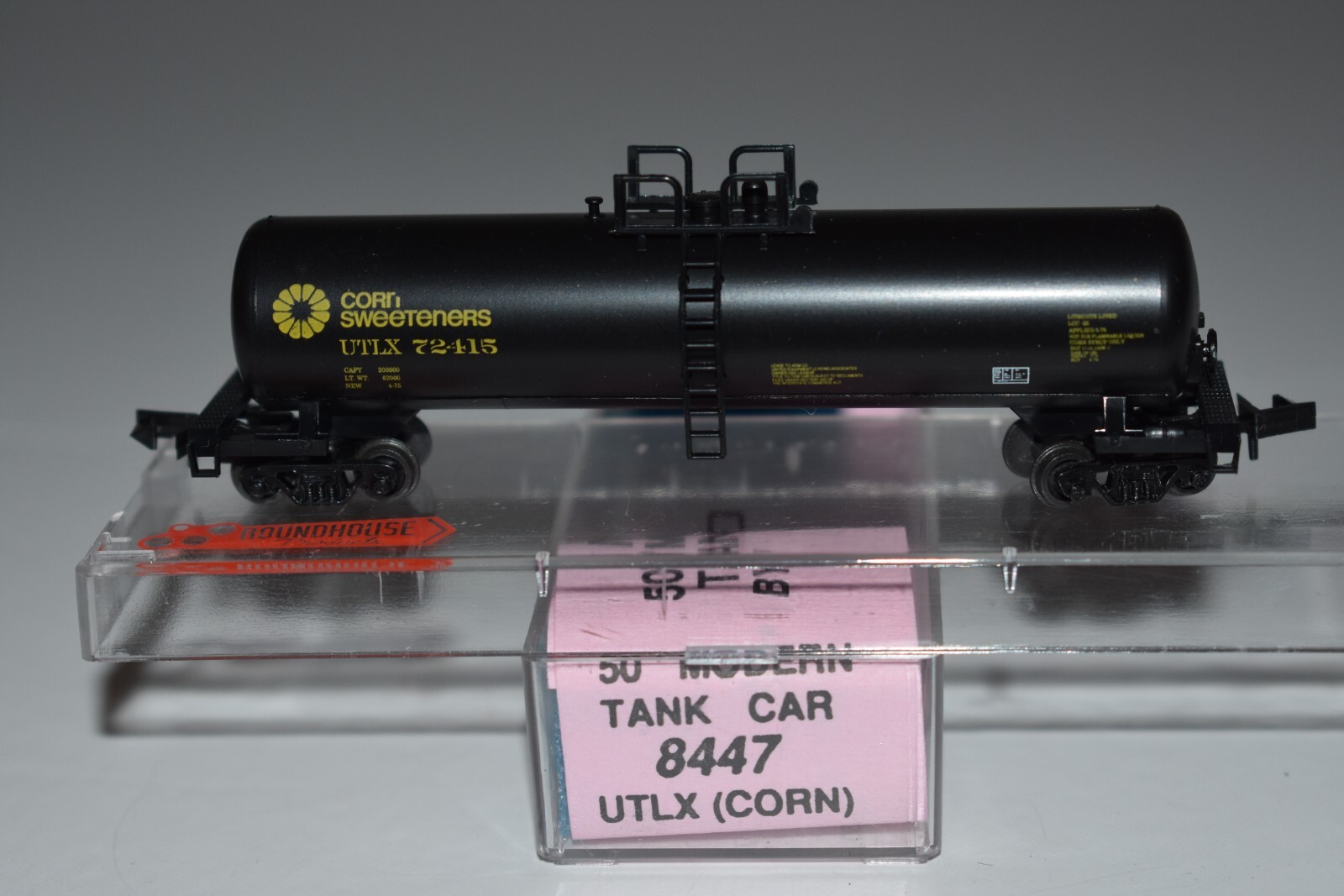 N Scale Roundhouse 8447 UTLX Corn Single Dome Tank Car 72415