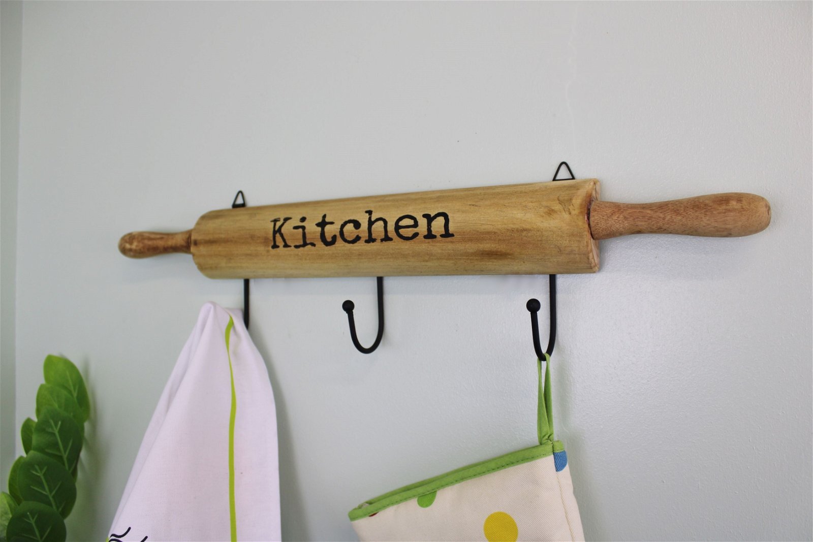 Wooden Wall Hooks Kitchen Rolling Pin Design 3 Metal Hooks Rack Storage Decor - Picture 1 of 3