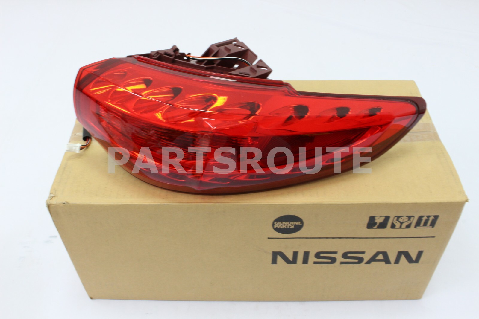 Infiniti FX35 FX50 QX70 OEM Right Tail Light Rear