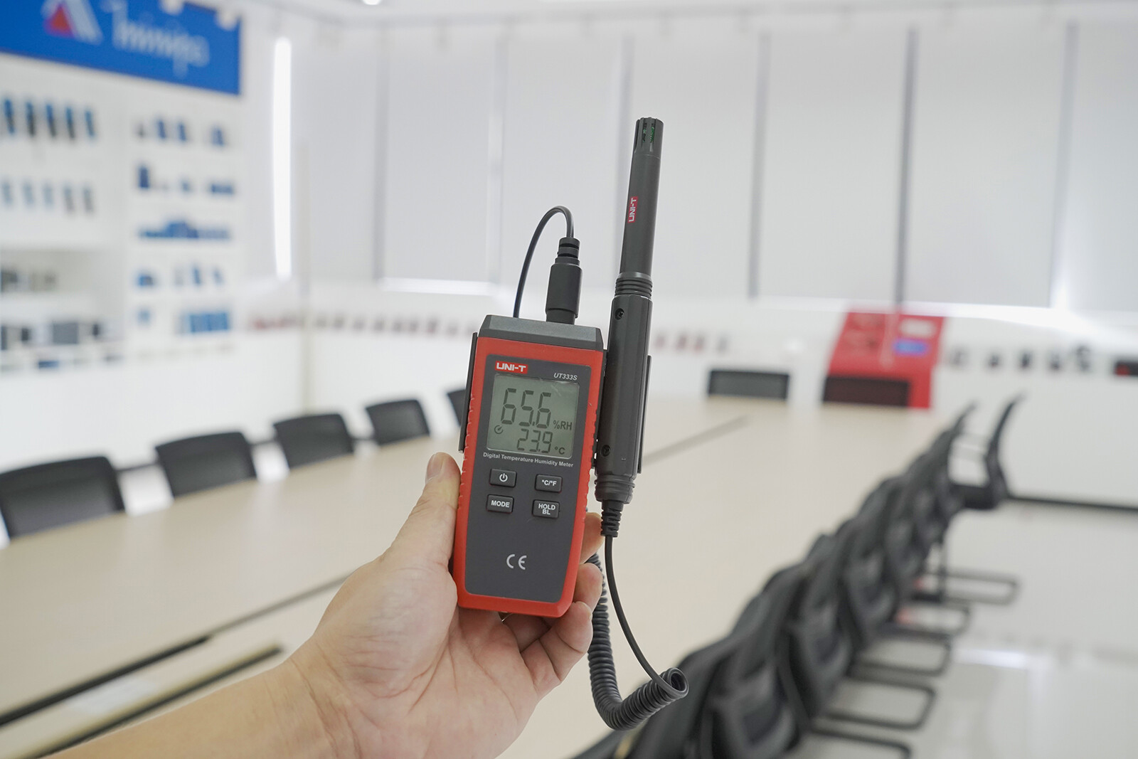 UNI-T UT333S Mini Temperature and Humidity Meter LCD Digital Thermo-Hygrometer✦K