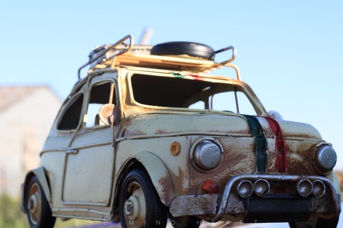 VINTAGE IRON CAR MODEL