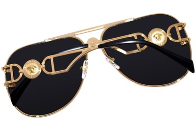 Pre-owned Versace Ve2255 1002/87 Sunglasses Gold/dark Grey Lenses Pilot Shape 63mm In Gray