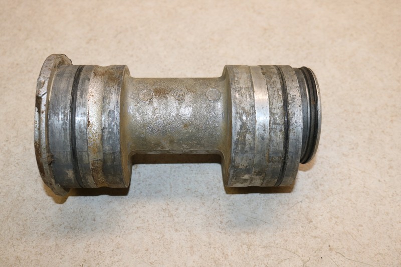 0608 Yamaha Yfz450 Yfz 450 Rear Axle Bearing Carrier 5tg253112000