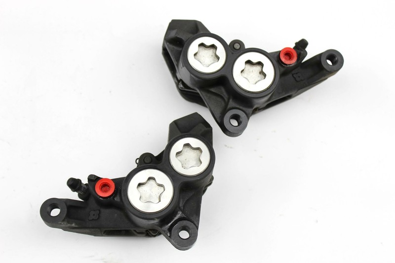 パーツ Yamaha Fz1 2006-2014 original calipers パーツ Yamaha Fz1 2006-2014 original calipers 06-15 Yamaha
