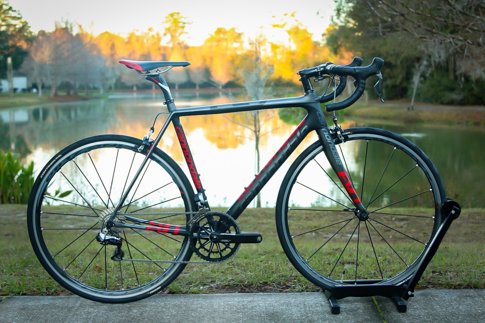 引取限定　CANNONDALE SUPERSIX EVO 2016 54 引取限定CANNONDALE SUPERSIX EVO 2016 54