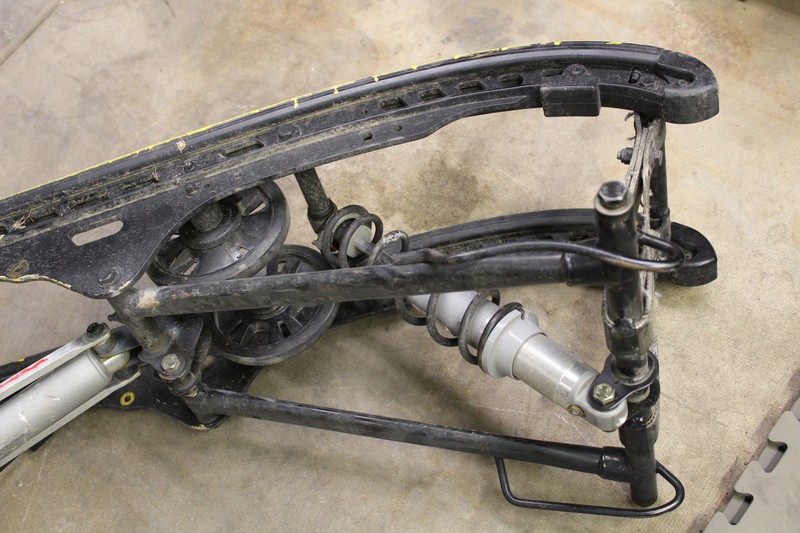 15 SKIDOO SUMMIT X 800R REAR BACK FRAME SKID SUSPENSION 503193118