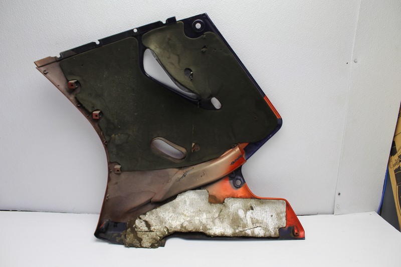 1994 KAWASAKI NINJA ZX11 ZX1100 RIGHT SIDE COVER FAIRING COWL