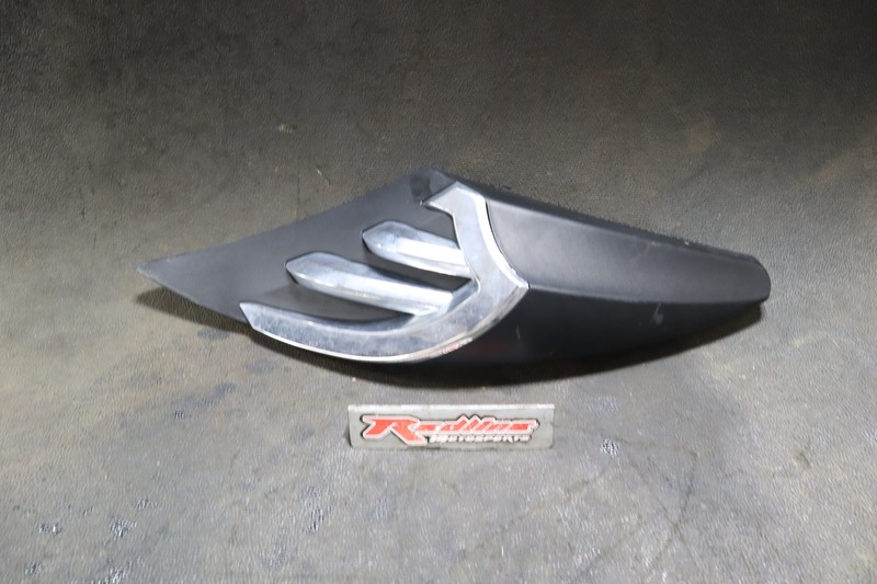 2009 YAMAHA WAVERUNNER FZS GX1800A RIGHT SIDE BODY PANEL FAIRING