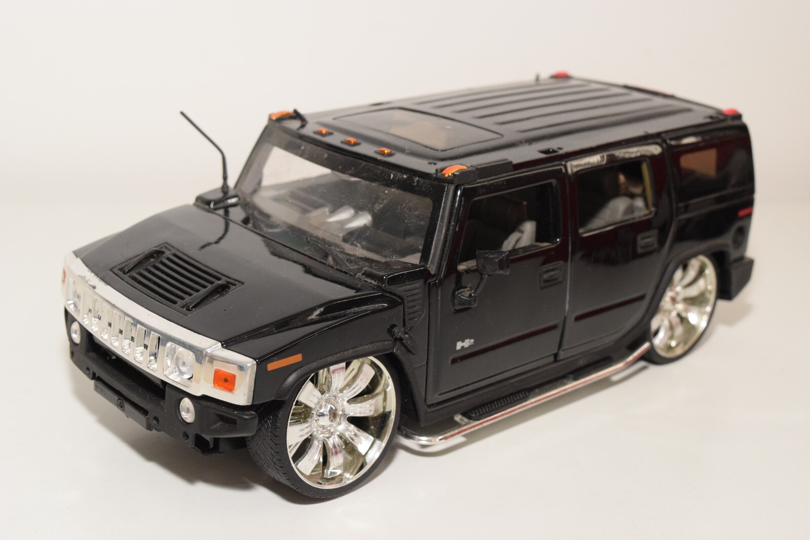 JADATOYS ハマーH2カスタム黒ジャダHUMMER H2 USAミニカー