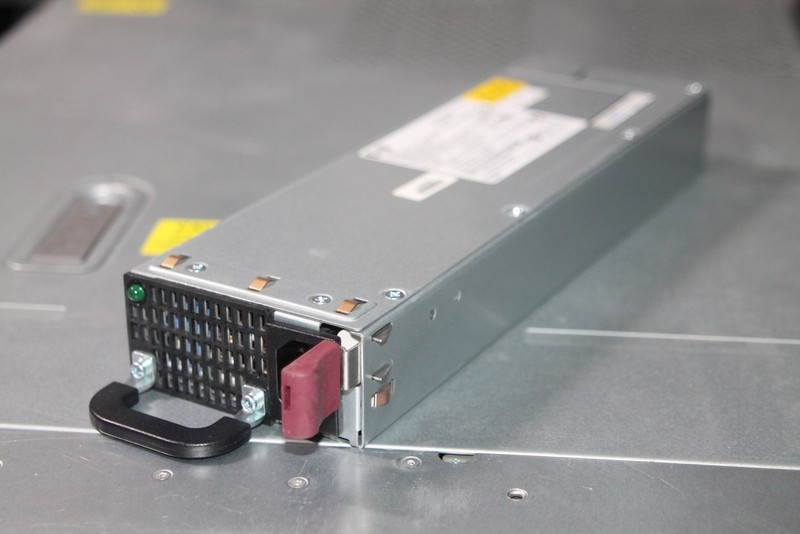 Hp .. Alimentation 700w Pour Proliant Dl360 G5  .Ref: Dps-700gb A 393527-001