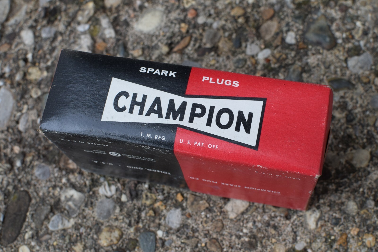 Vintage Champion Spark Plugs UJ-4J 10 Plugs New In Original Box NOS