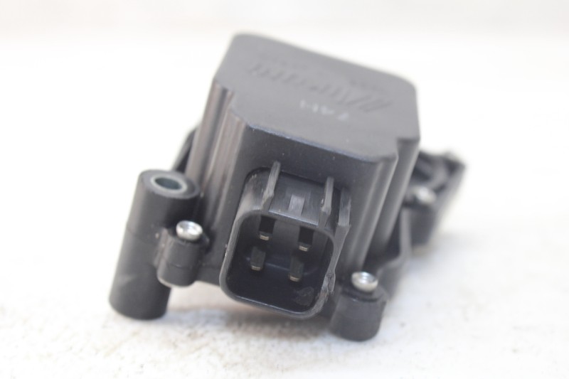 wakanページです。 BEN DAVIS（ベンデイビス）】JAGGED LOGO ZIP HOODIE /パーカー