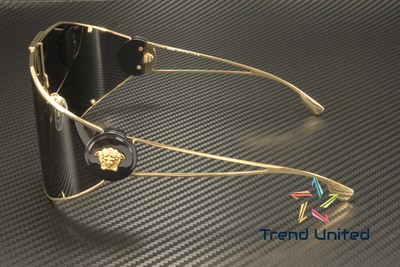 Pre-owned Versace Ve2268 100287 Gold Dark Grey 42 Mm Men's Sunglasses In Gray