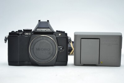 Olympus OM-D E-M5 16.1 MP Digital Camera Black shutter count 23,051