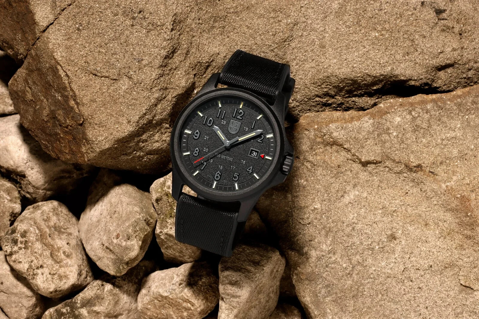 Pre-owned Luminox Atacama Field Black Dial Rubber Band Watch Xl.1961 43mm Sapphire Glass