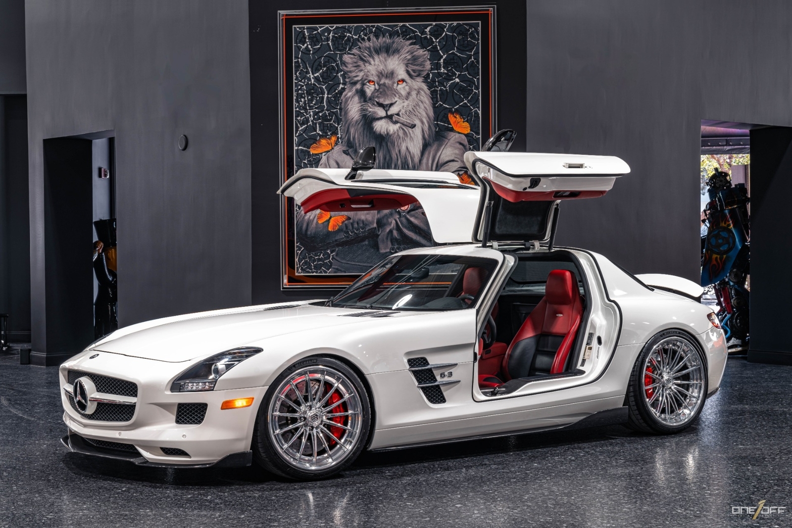 designo Mystic White 2 w. Extended Carbon Trim & AMG Forged Wheels