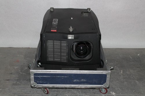 Barco FLM HD20 20k Lumens 1080p HD DLP Projector 28 Lamp Hrs + Spare & Lens (1C)