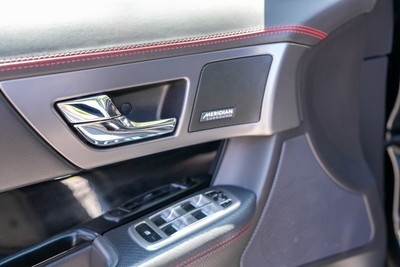 image 4 of interior