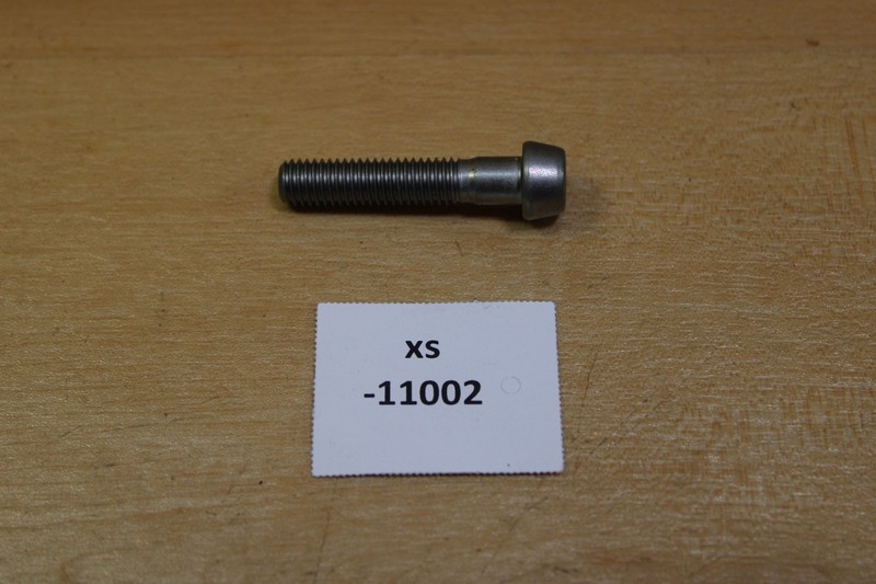 Kawasaki 92153-0506 Bolt, Socket, 8x40 Nos Neu Genuine Xs11002