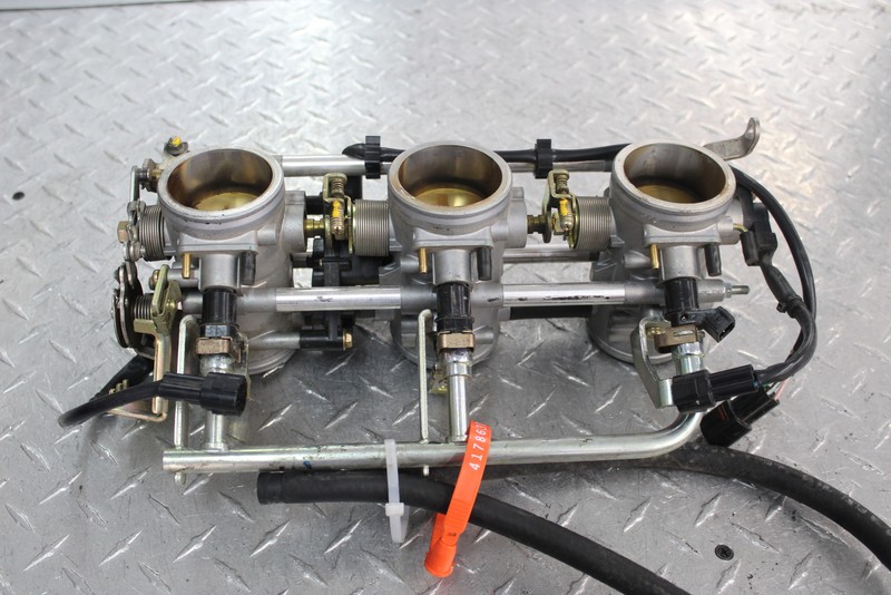 2005 TRIUMPH ROCKET III THROTTLE BODY BODIES | eBay