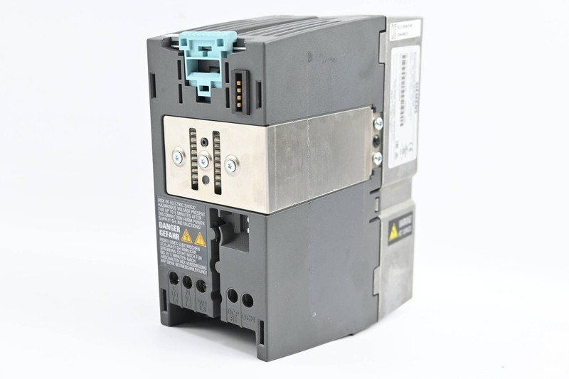Siemens Sinamics Pm340 Umrichter 6sl3210-1se14-1ua0 ( 6sl3 210-1se14-1ua0 ) D02