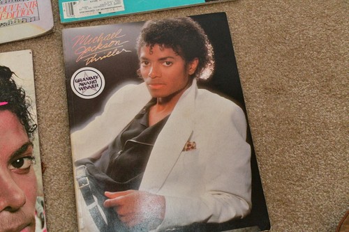 Michael Jackson Thriller songbook Life Magazine concert souvenir edition picture