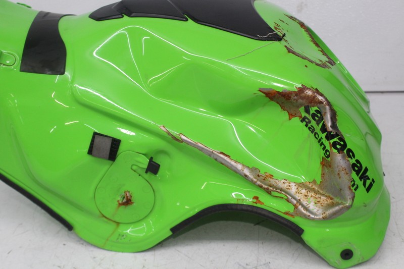 ガスタンク チラシ 21-24 KAWASAKI NINJA ZX10R GAS TANK FUEL CELL PETROL