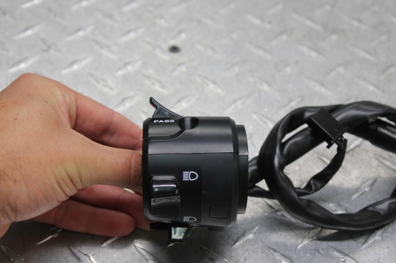 のあ 2016 KAWASAKI NINJA 300 EX300 LEFT HANDLE BAR SWITCH 46091