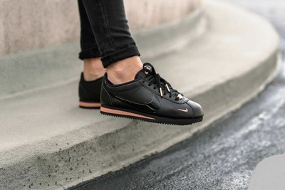 nike cortez premium classic