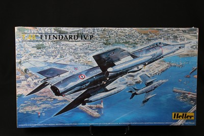 YP005 Heller 1/48 Model Aircraft 80412 Banner IV P