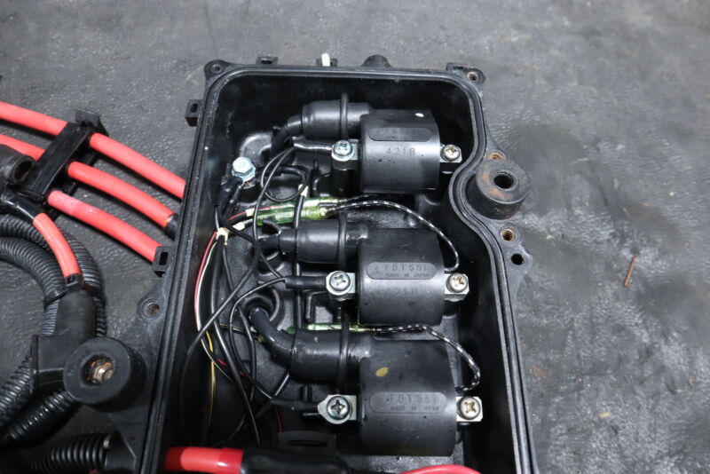 2004 YAMAHA WAVERUNNER GP1300R GP1300 ELECTRICAL BOX 2004 YAMAHA WAVERUNNER GP1300R GP1300 ELECTRICAL BOX