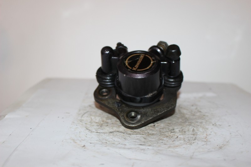 KAWASAKI ZX400 LEFT FRONT BRAKE CALIPER (KBC157) | eBay
