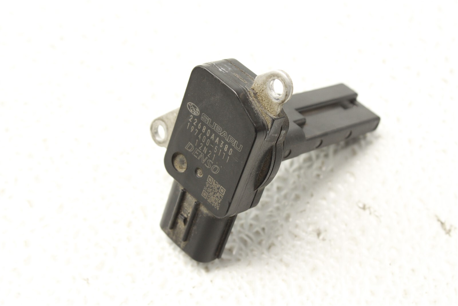 EMUSI エムシ 
FIS対応ヘルメット  サイズ 56 MOUSSY | CORSET DESIGN バギー デニム (ワイド ) |SHEL'TTER